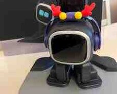 Süni intellektli smart robot EMO Go Home