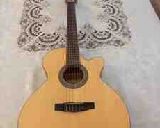 Gitara Cort