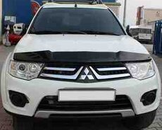 Mitsubishi L200 kapot küləkliyi