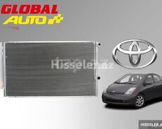 Toyota Prius kondisioner radiatoru