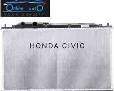 Honda Civic su radiatoru
