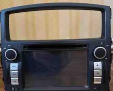 Mitsubishi Pajero 2014 Rockford monitor çərçivəsi
