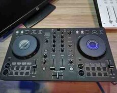 DJ Controller: Pioneer DDJ - FLX4