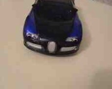 Oyuncaq avtomobil Bugatti