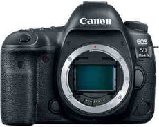 Fotoaparat Canon eos5d iv body only